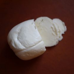 [レシピ] さけるチーズは自分で作ることが出来ちゃうらしい